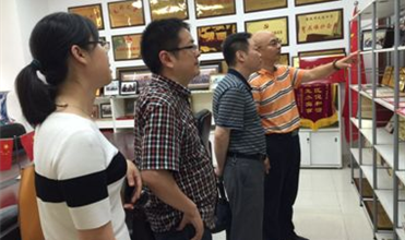 重庆市能源工会主席刘满林调研AG尊时凯龙人生就博官方网站集团工会工作
