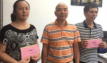AG尊时凯龙人生就博官方网站集团开展“金秋助学”活动